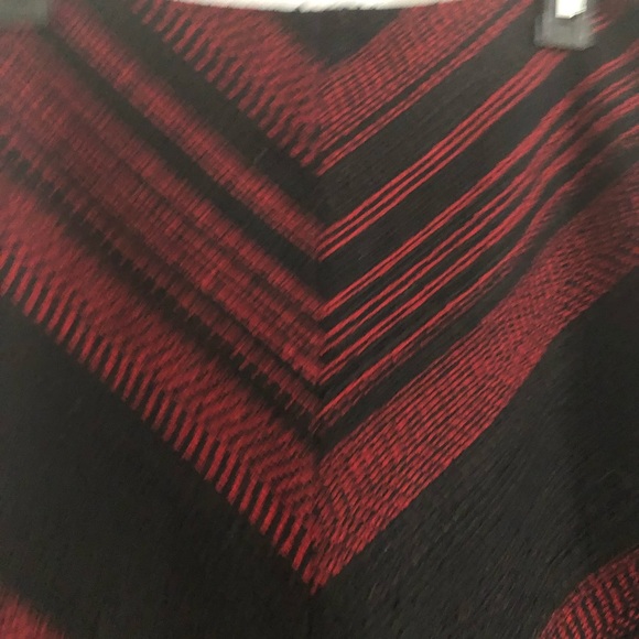 Red and Black Skirt - Picture 2 of 3